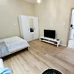 Petibo Apartments - Kazinczy 10., A/C, Best Location Downtown
