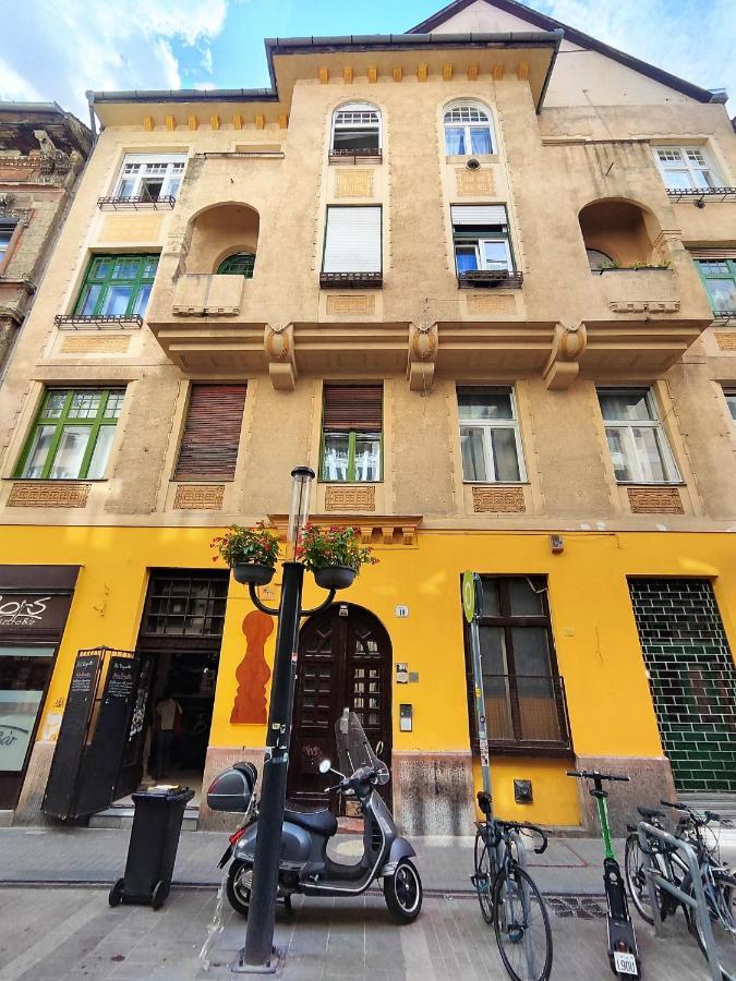 Petibo - Kazinczy 10., A/c, Location Downtown Apartment Budapest