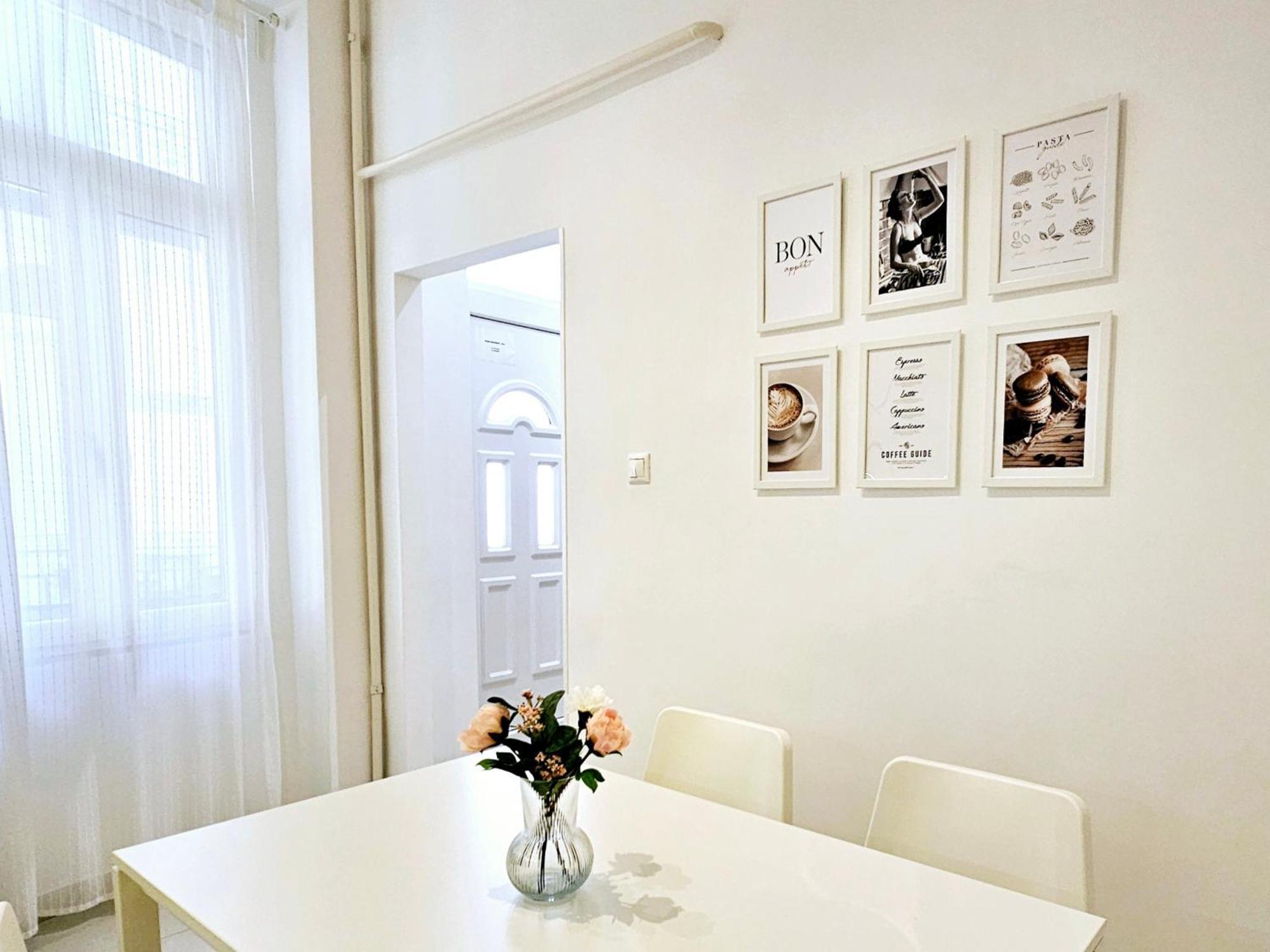 Petibo - Kazinczy 10., A/c, Location Downtown Apartment