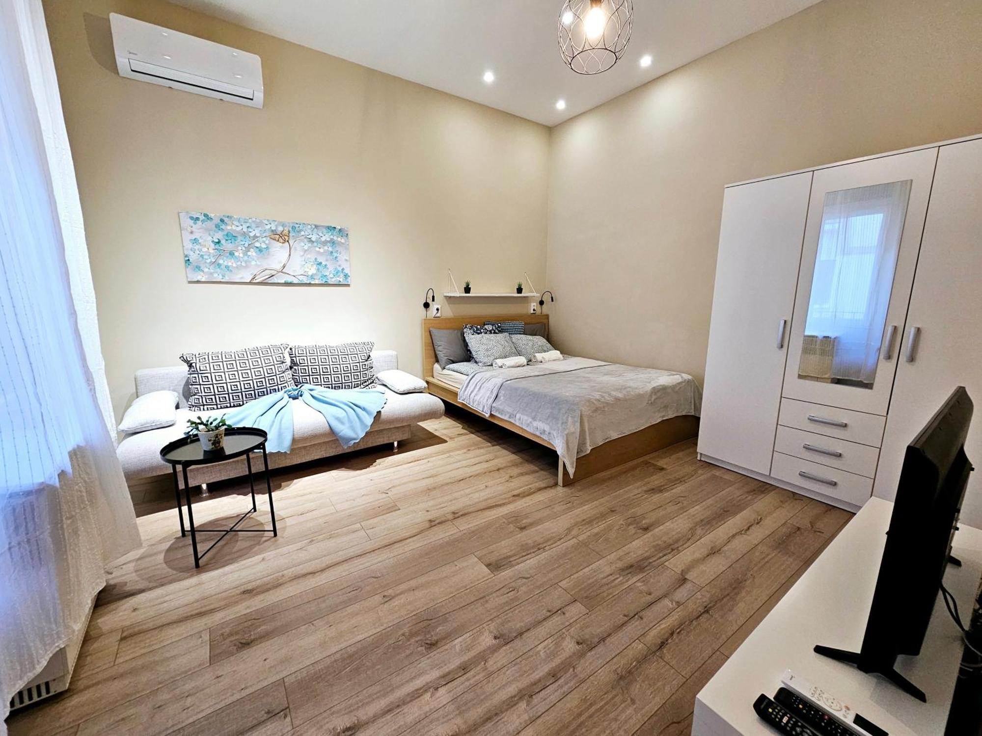 Apartment Petibo - Kazinczy 10., A/c, Location Downtown